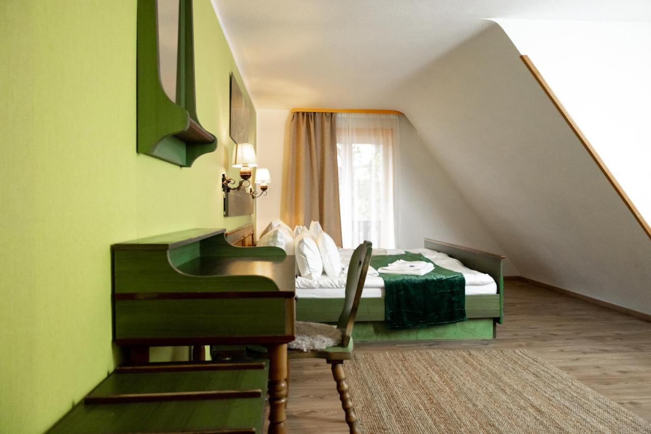 Hotel Zum See, Titisee Екстер'єр фото