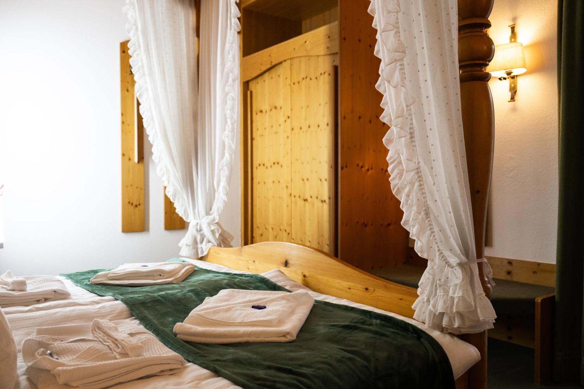 Hotel Zum See, Titisee Екстер'єр фото