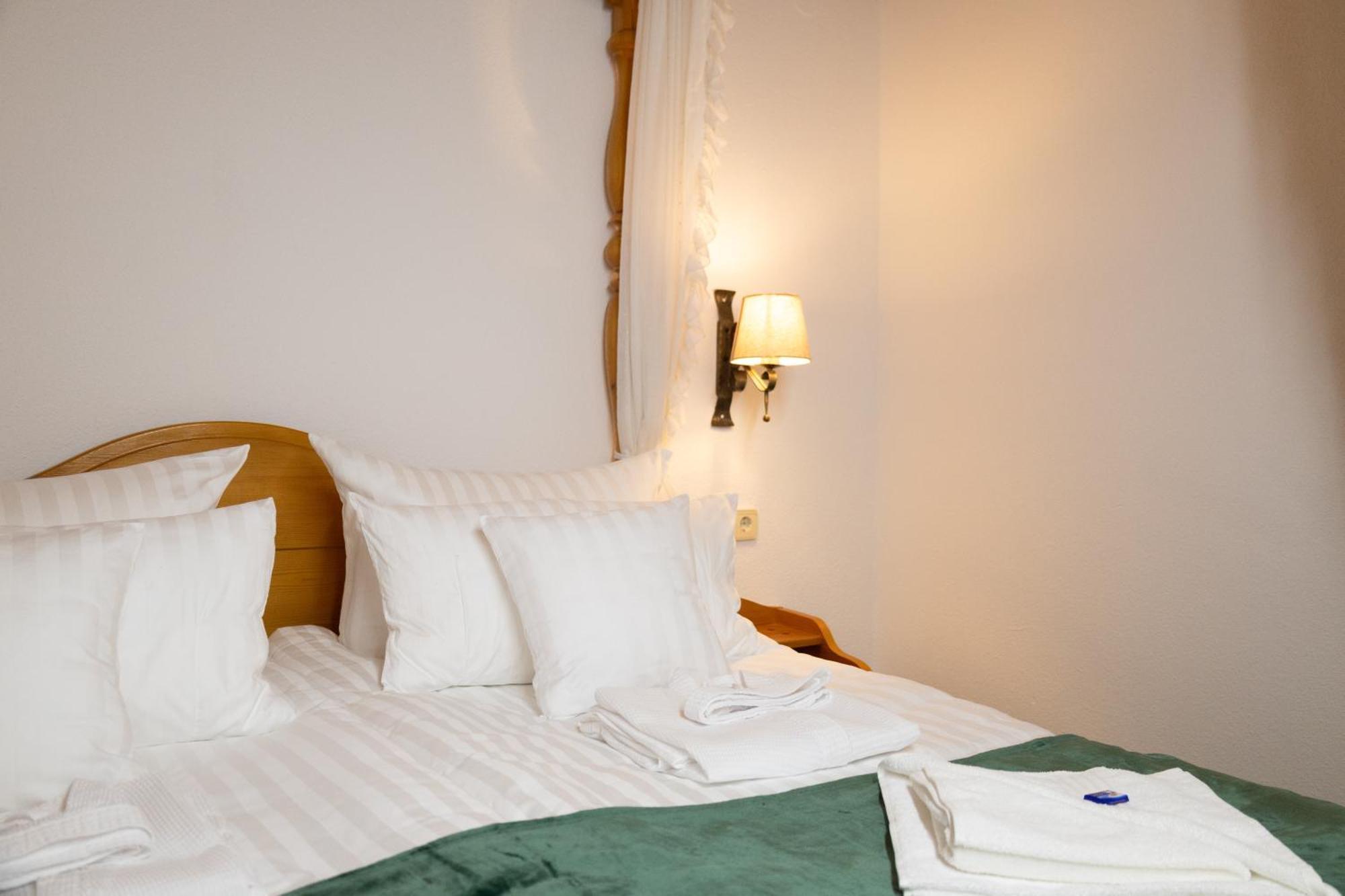 Hotel Zum See, Titisee Екстер'єр фото