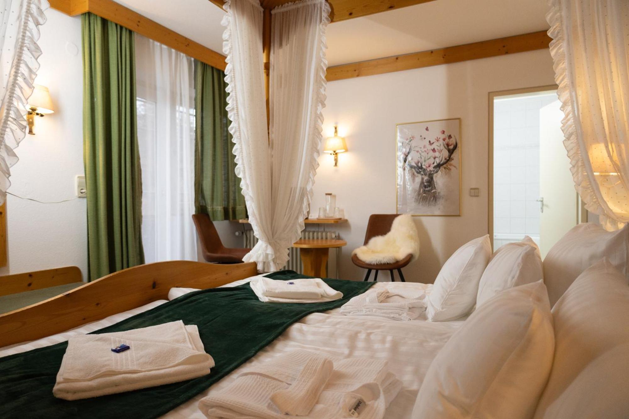 Hotel Zum See, Titisee Екстер'єр фото