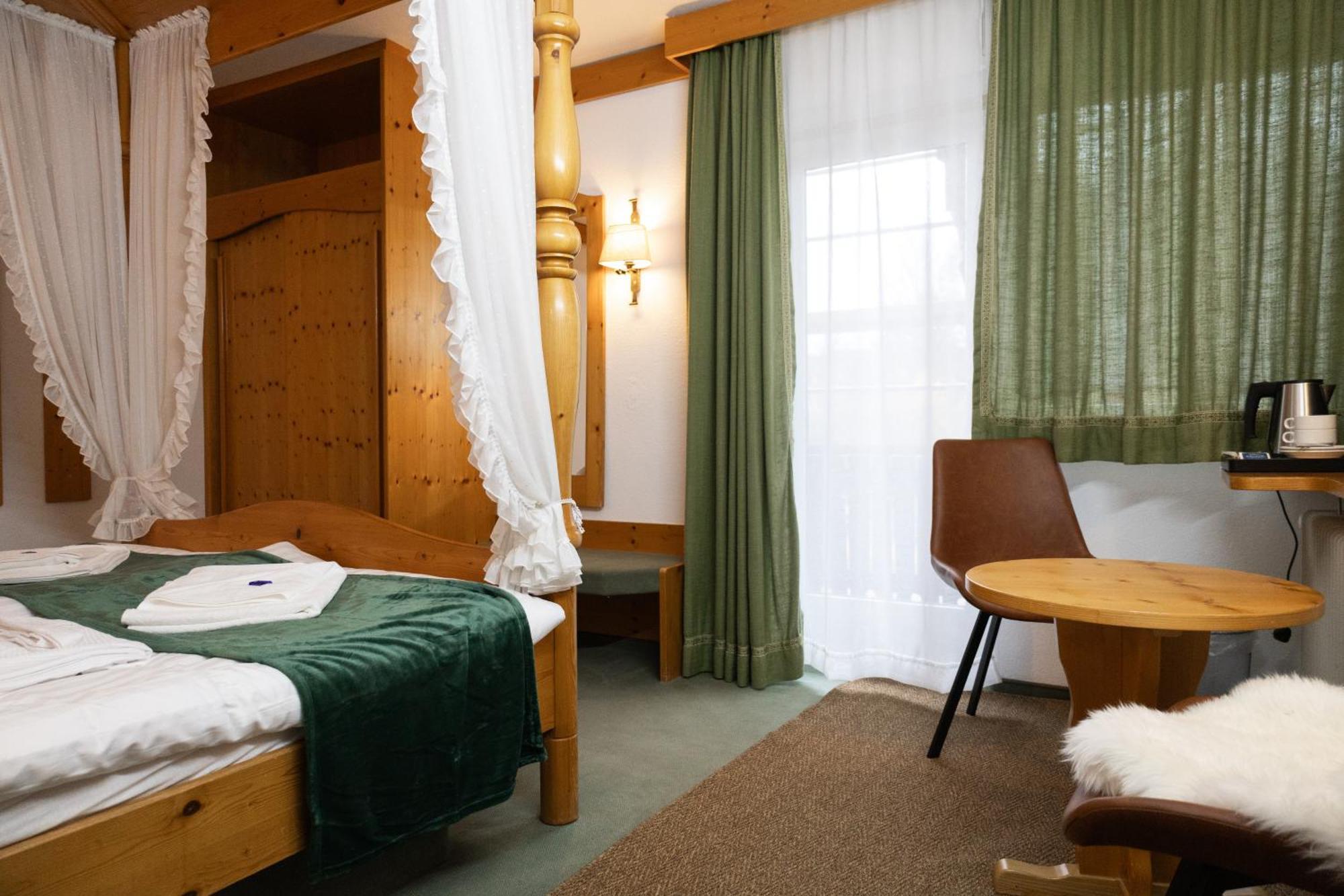 Hotel Zum See, Titisee Екстер'єр фото