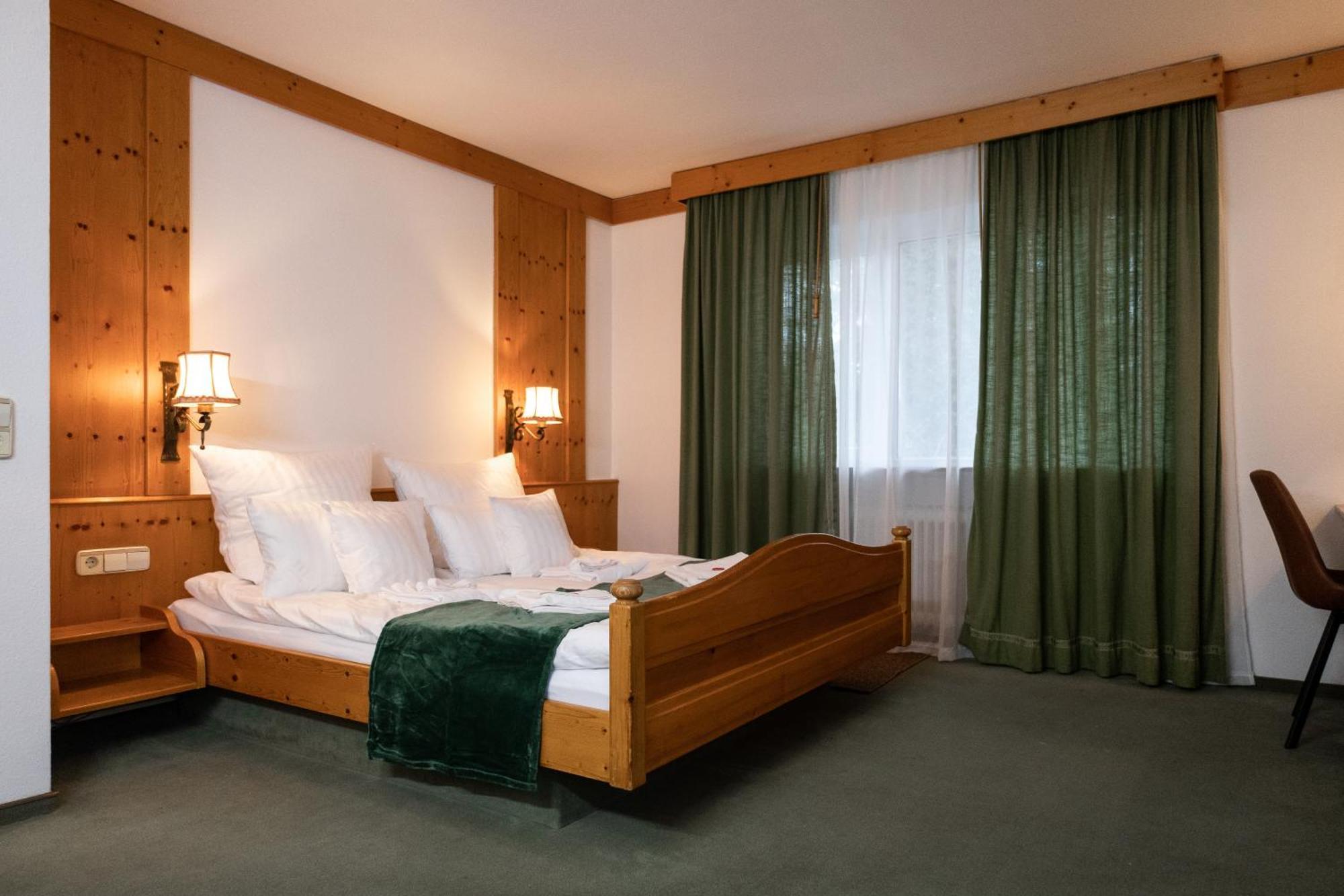 Hotel Zum See, Titisee Екстер'єр фото